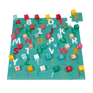 Janod Set de 40 Cubos + Puzzle Letras 2a-5a J08307